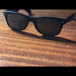 Authentic RayBan Wayfarers, Sm/M size